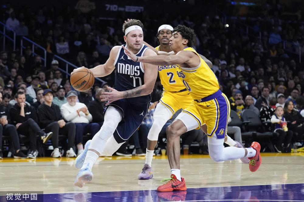 的球员之一 的球员之一